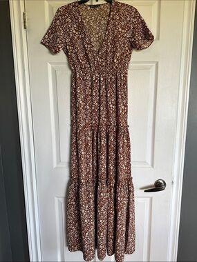 SHEIN Brown and White Floral Tiered Maxi Dress XS